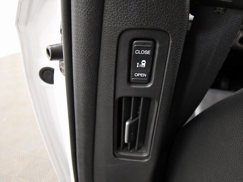 Certified 2025 Honda Odyssey Sport-L image 18