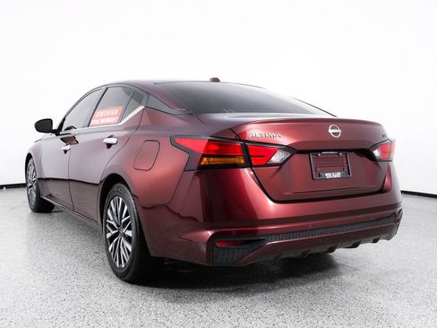 Used 2023 Nissan Altima 2.5 SV FWD image 7