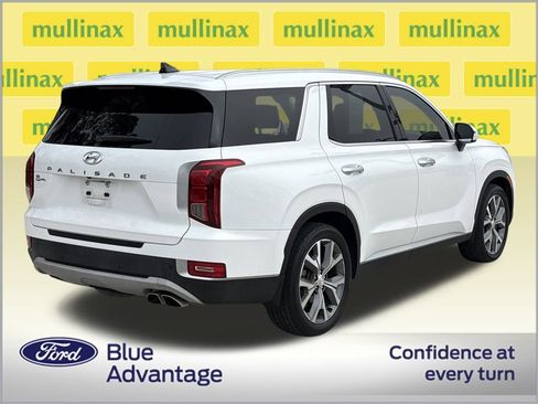 Used 2022 Hyundai Palisade SEL w/ 8P Bench Seat Package image 4