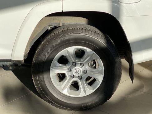 Certified 2024 Toyota 4Runner SR5 Premium w/ Moonroof Package AWD/4WD image 13