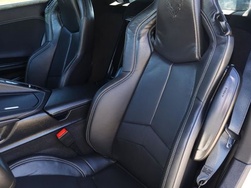 Used 2025 Chevrolet Corvette Stingray Coupe w/ 1LT image 15