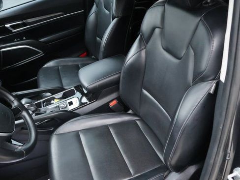 Used 2022 Kia Telluride S image 20