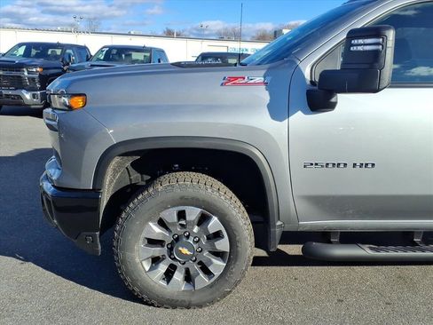 New 2026 Chevrolet Silverado 2500 Custom w/ Custom Value Package image 6