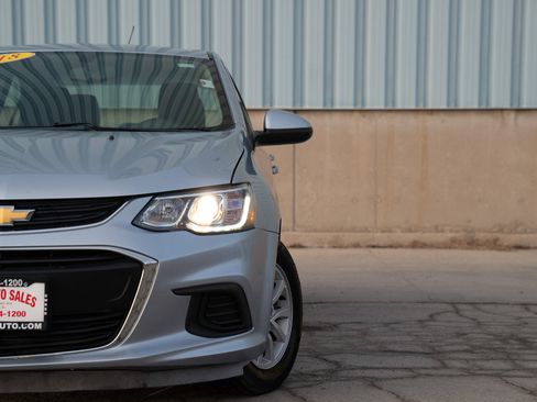 Used 2018 Chevrolet Sonic LT image 2