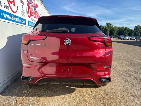 Used 2022 Buick Encore GX Select w/ Sport Touring Package FWD image 4