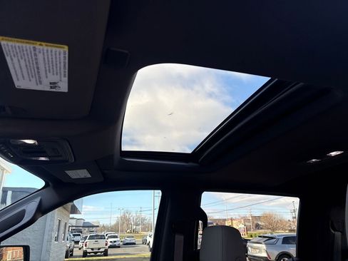 Used 2019 GMC Sierra 1500 SLT w/ SLT Premium Plus Package image 13