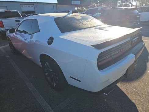 Used 2021 Dodge Challenger R/T Scat Pack w/ Driver Convenience Group image 5