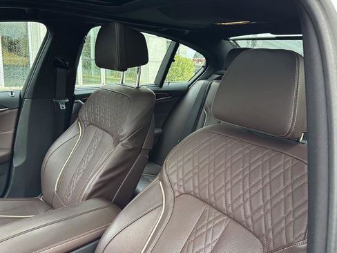 Used 2022 BMW 530i w/ Executive Package image 26