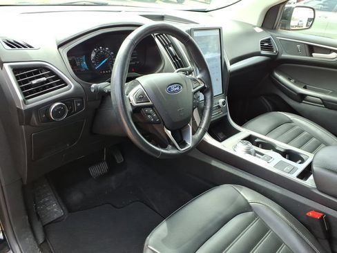 Used 2024 Ford Edge SEL AWD/4WD image 9