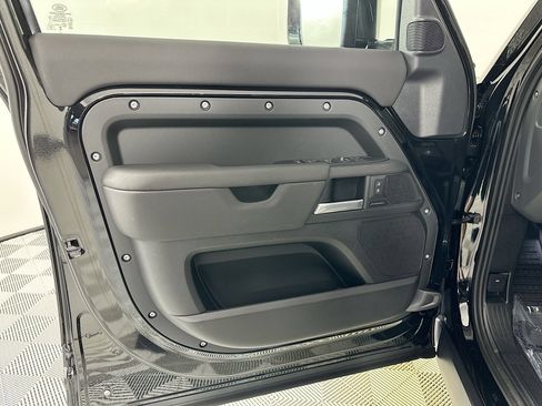 Used 2025 Land Rover Defender 110 S AWD/4WD image 14
