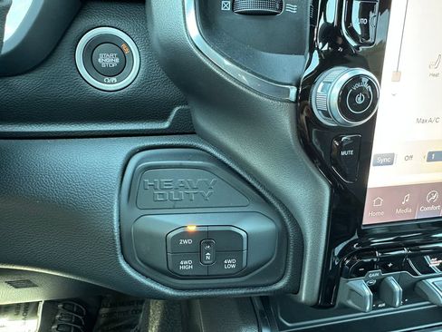 New 2026 RAM 3500 Laramie w/ Max Tow Package AWD/4WD image 25