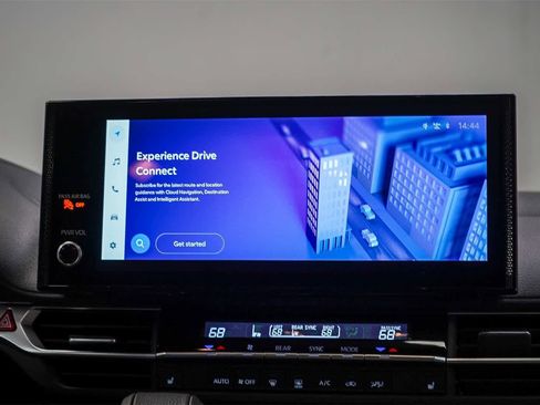 Used 2025 Toyota Sienna XLE w/ XLE Plus Package image 14