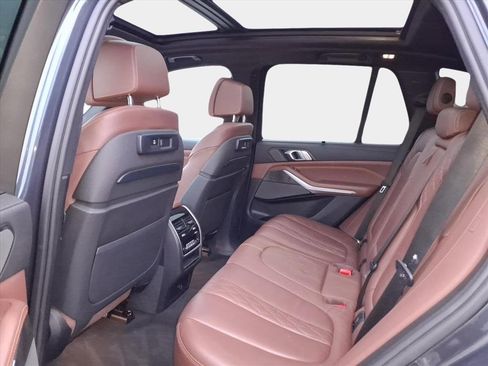 Used 2021 BMW X5 xDrive45e w/ Executive Package image 10