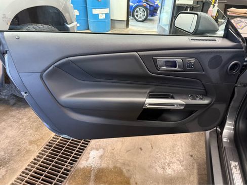 Used 2025 Ford Mustang GT Premium RWD image 24