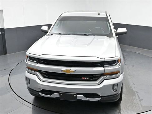 Used 2018 Chevrolet Silverado 1500 LT w/ All Star Edition image 14