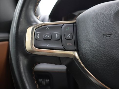 Used 2022 RAM 1500 Limited AWD/4WD image 16
