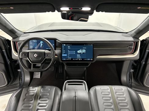 Used 2025 Rivian R1S Adventure AWD/4WD image 27