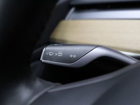 Used 2020 Tesla Model 3 Long Range image 36