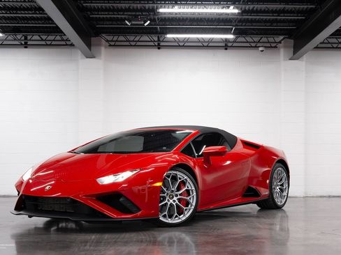 Used 2023 Lamborghini Huracan EVO image 7