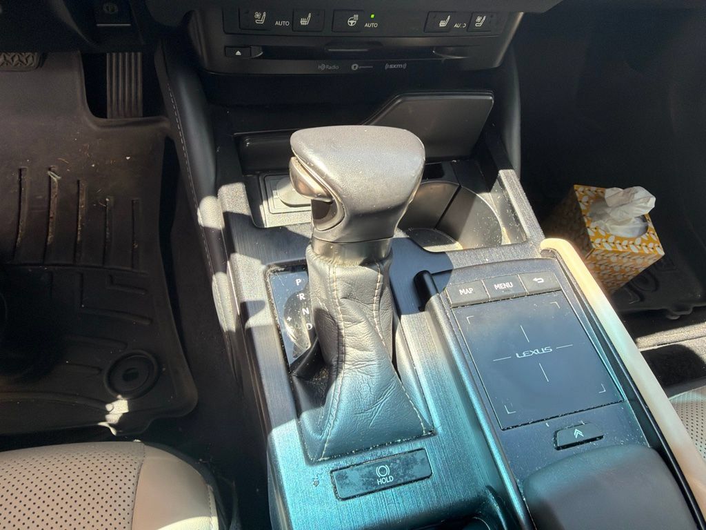 Used 2019 Lexus ES 350 w/ Premium Package FWD image 24
