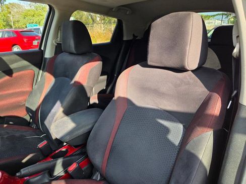 Used 2015 Nissan Juke SV w/ Technology Package image 24