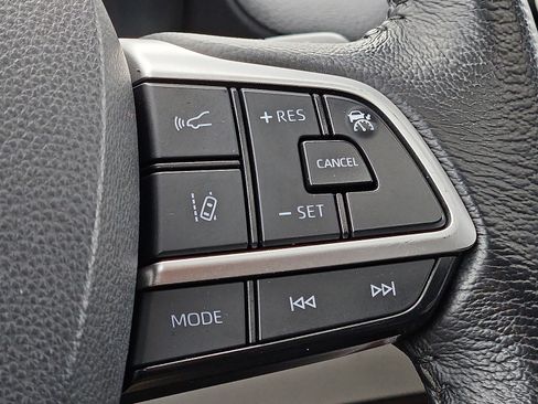 Used 2021 Toyota Sienna XLE image 22