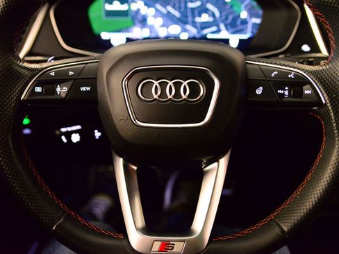 Used 2023 Audi SQ5 Premium Plus w/ Premium Plus Package image 13