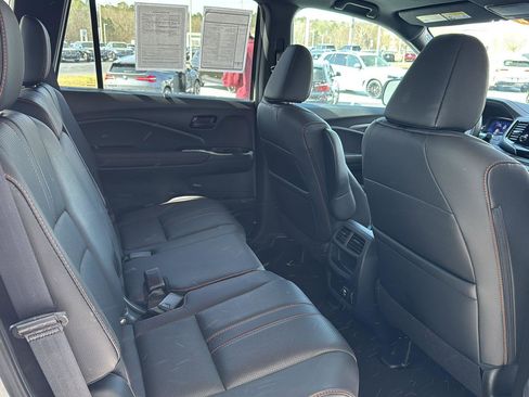 Used 2023 Honda Passport TrailSport image 12