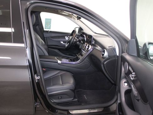 Used 2022 Mercedes-Benz GLC 300 GLC 300 image 27