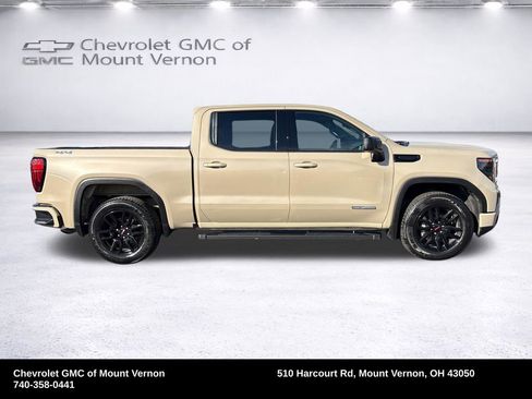 Used 2022 GMC Sierra 1500 Elevation w/ LPO, Elevation Black Package AWD/4WD image 8
