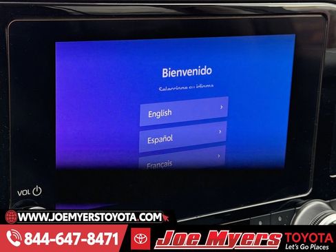 Used 2025 Toyota Highlander LE image 18