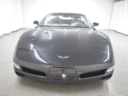 Used 2002 Chevrolet Corvette Convertible w/ Preferred Equipment Group2 image 2
