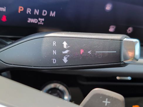 Used 2024 Buick Envision Preferred AWD/4WD image 24