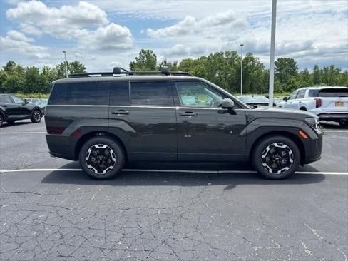 Used 2025 Hyundai Santa Fe SEL image 2