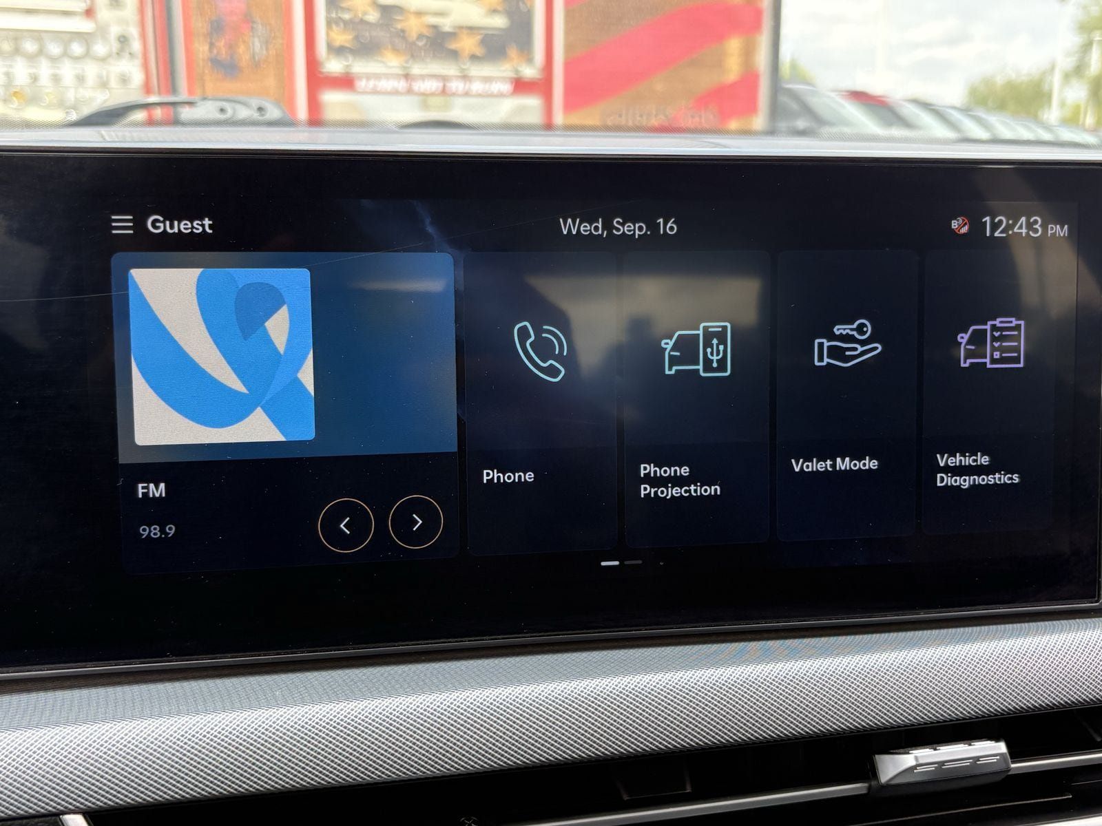 Used 2025 Hyundai Sonata SEL FWD image 27
