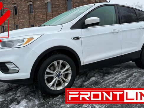 Used 2019 Ford Escape SE image 1