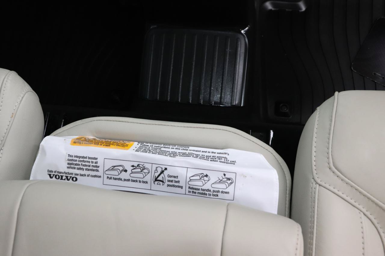 Used 2024 Volvo XC90 T8 Ultimate w/ Protection Package Premier AWD/4WD image 48