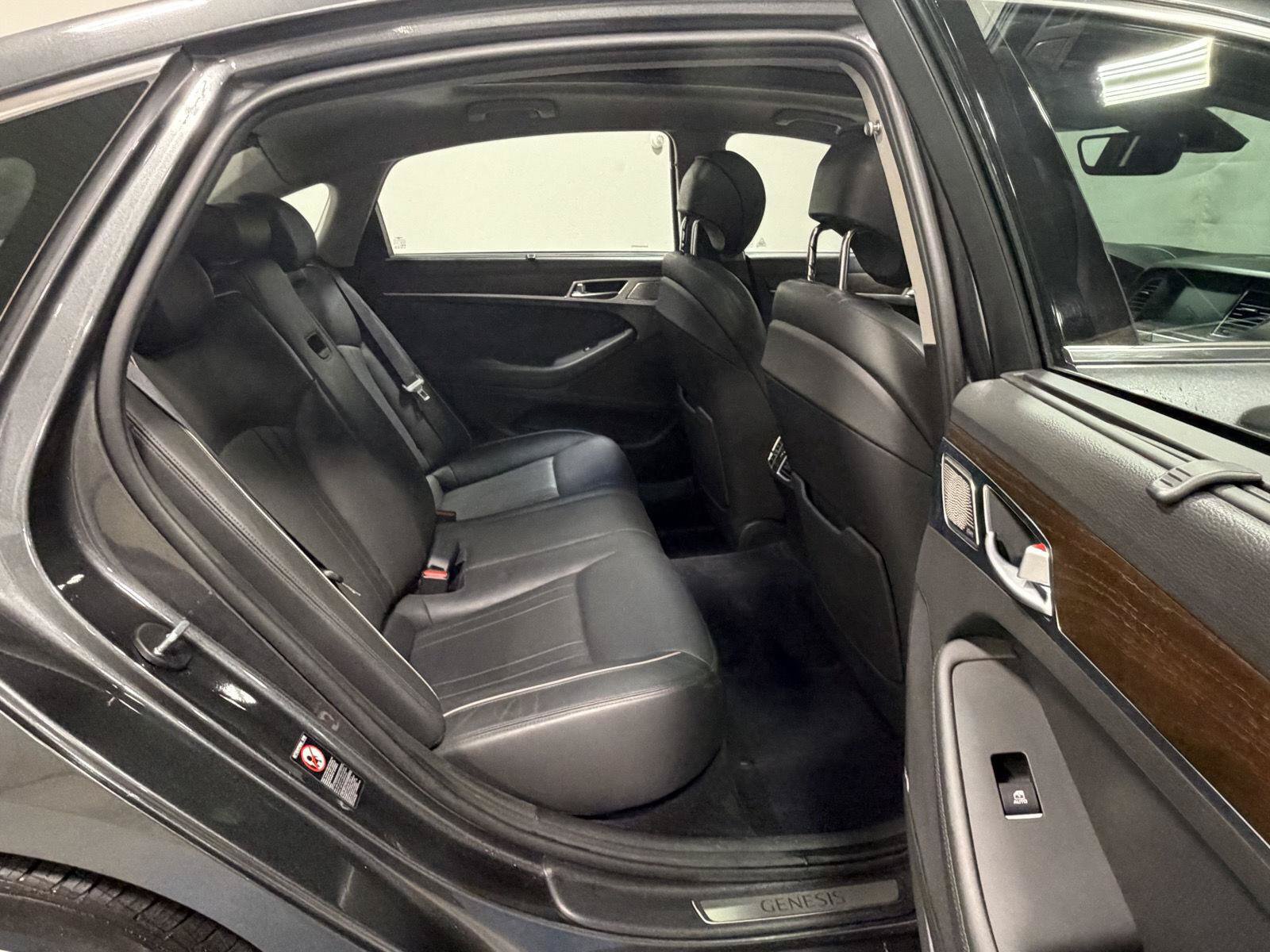 Used 2019 Genesis G80 3.8 w/ Ultimate Package 03 AWD/4WD image 10