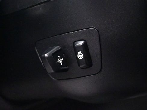 Used 2019 BMW X6 xDrive35i w/ M Sport Package image 25