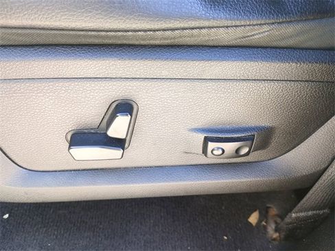 Used 2013 RAM 1500 Sport w/ Sport Premium Group image 21