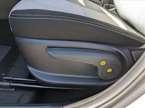 New 2025 Hyundai Venue SEL image 4