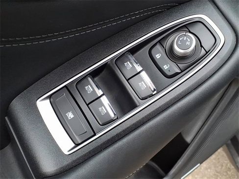 Used 2023 Subaru Outback Limited image 16