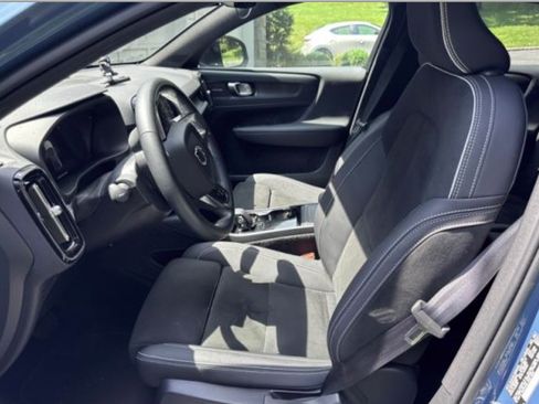 Used 2023 Volvo C40 P8 Recharge Ultimate AWD/4WD image 4