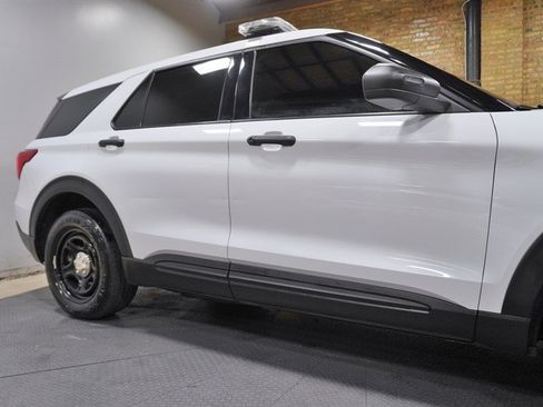 Used 2021 Ford Explorer 4WD Police Interceptor w/ Ready For The Road Package image 9