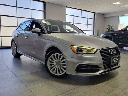 Used 2016 Audi A3 e-tron Premium w/ 17" Wheel Package image 8