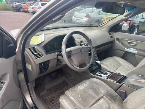 Used 2004 Volvo XC90 2.5T image 9