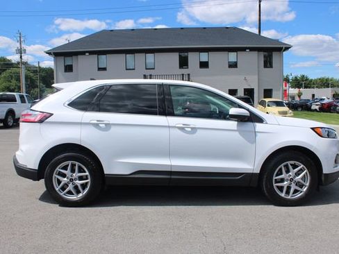 Used 2023 Ford Edge SEL w/ Convenience Package AWD/4WD image 6