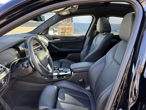 Certified 2023 BMW X4 xDrive30i w/ Premium Package image 11