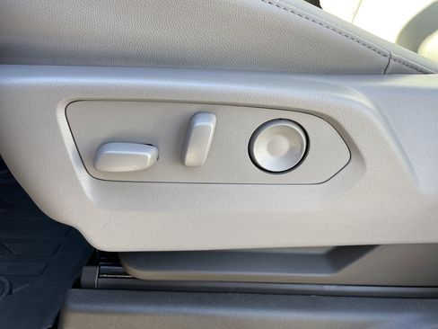 New 2026 GMC Sierra 1500 SLT w/ SLT Premium Plus Package image 13