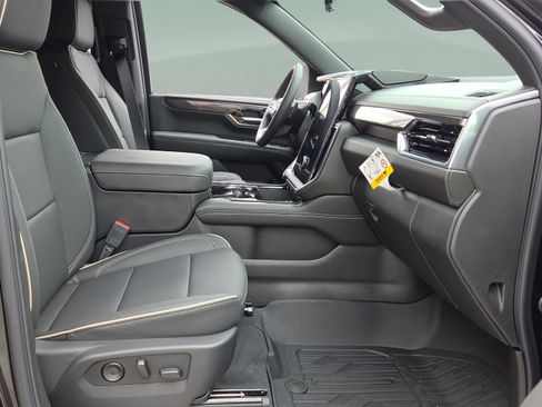 New 2026 GMC Yukon XL Elevation w/ Elevation Premium Package AWD/4WD image 18